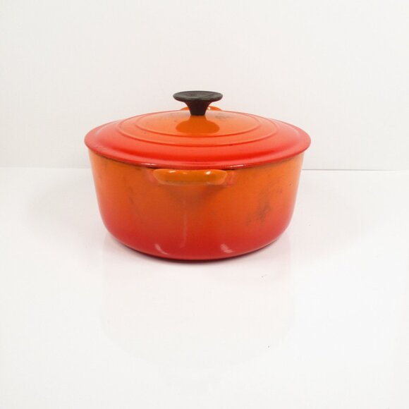 VTG Le Creuset France “E” 4.5 Qt Ribbed Flame Orange Enameled Dutch Oven Pot Lid - Picture 2 of 11